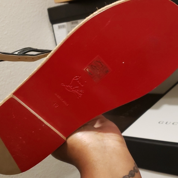 Loubutin - Picture 4 of 7